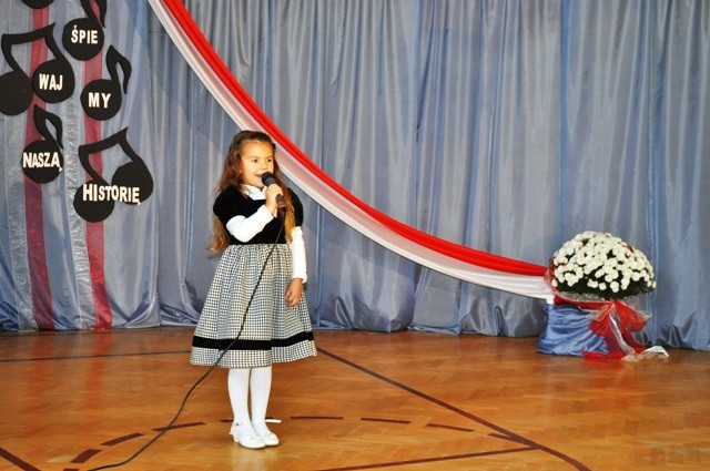 3. Międzyszkolny Konkurs Piosenki Patriotycznej zdjęcie nr 63367