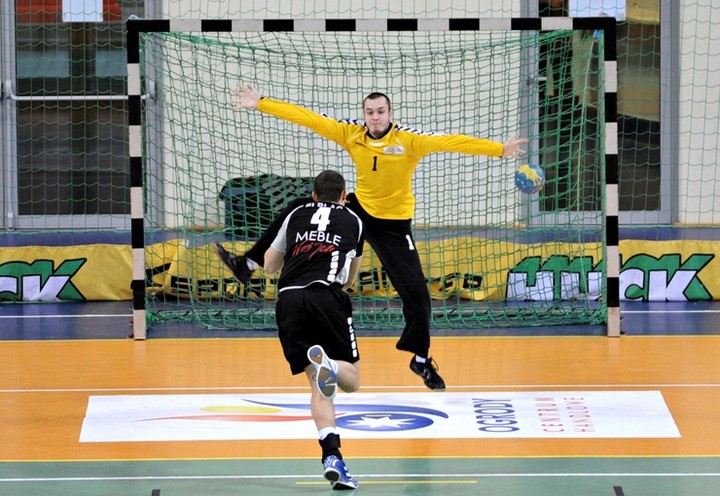 Remis Wójcika z Gdynią zdjęcie nr 63564