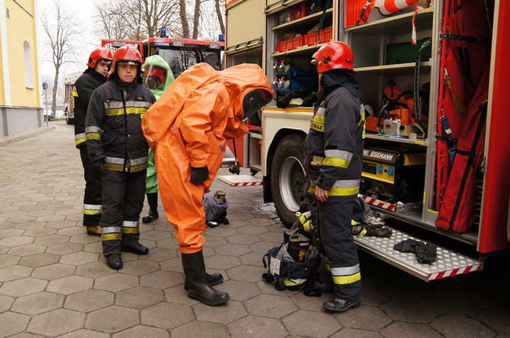 Strażackie ćwiczenia w elbląskim browarze zdjęcie nr 63654