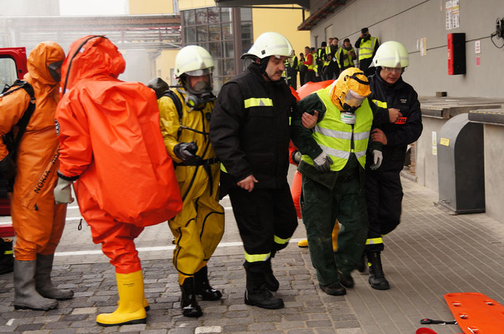 Strażackie ćwiczenia w elbląskim browarze zdjęcie nr 63644