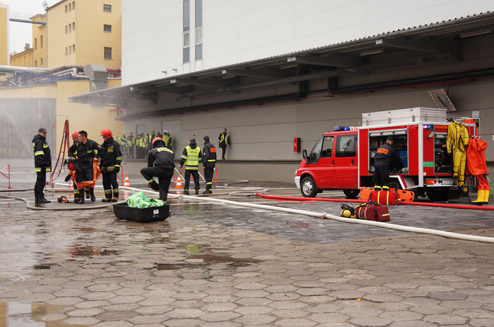 Strażackie ćwiczenia w elbląskim browarze zdjęcie nr 63665