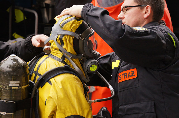 Strażackie ćwiczenia w elbląskim browarze zdjęcie nr 63641