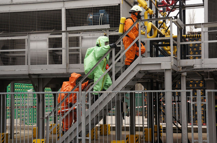 Strażackie ćwiczenia w elbląskim browarze zdjęcie nr 63659