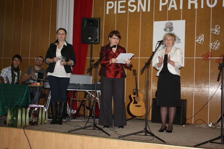 II Międzyszkolny Przegląd Pieśni Patriotycznej zdjęcie nr 63753