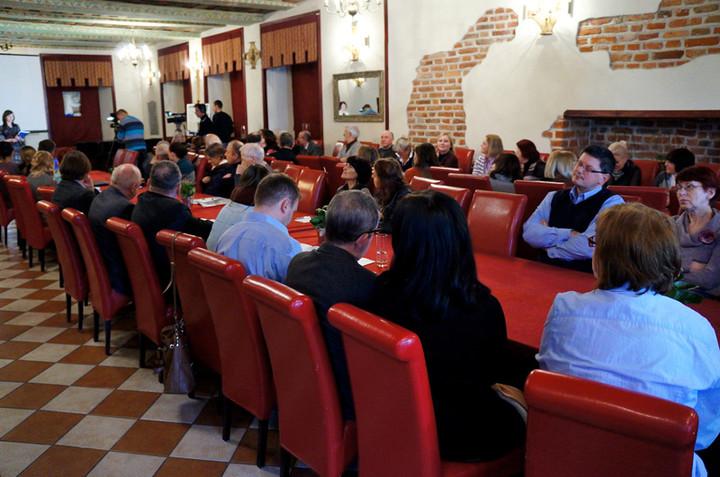 Ponad granicami zdjęcie nr 63861