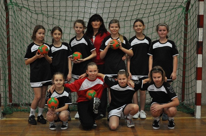 Sportowe sukcesy SP nr 9 zdjęcie nr 64413