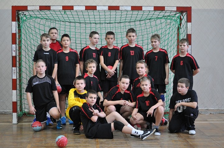 Sportowe sukcesy SP nr 9 zdjęcie nr 64420