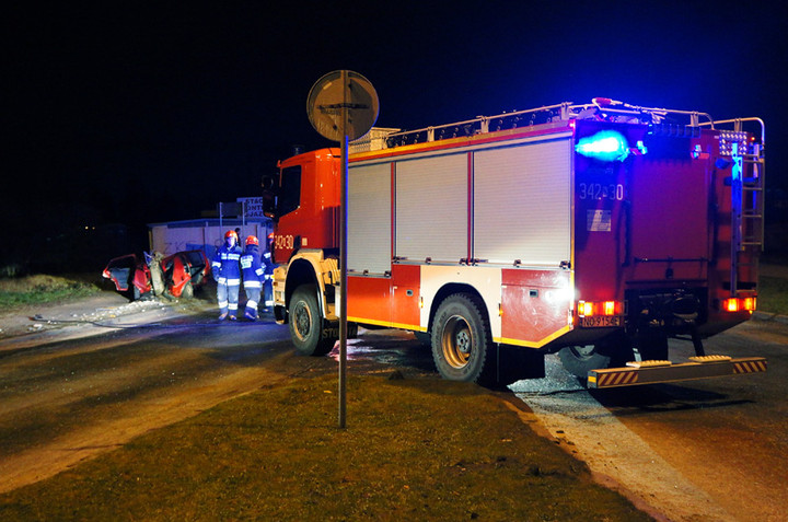 Wypadek na Odrodzenia: trzy osoby ranne zdjęcie nr 64865