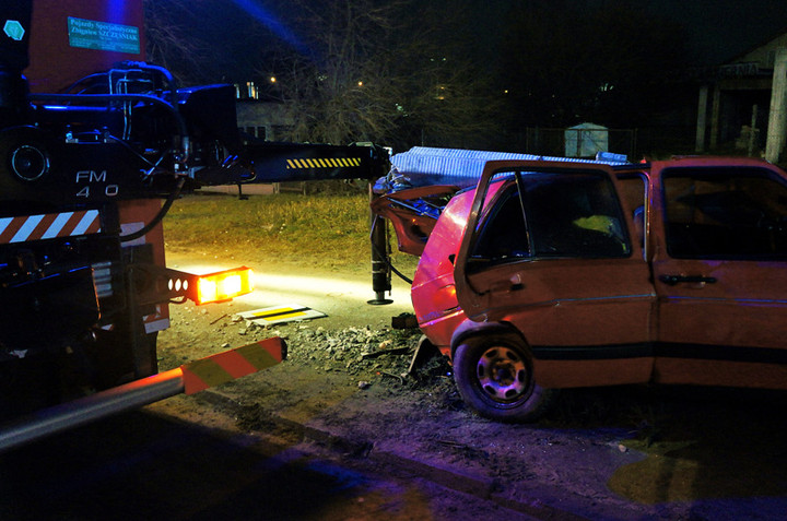 Wypadek na Odrodzenia: trzy osoby ranne zdjęcie nr 64874