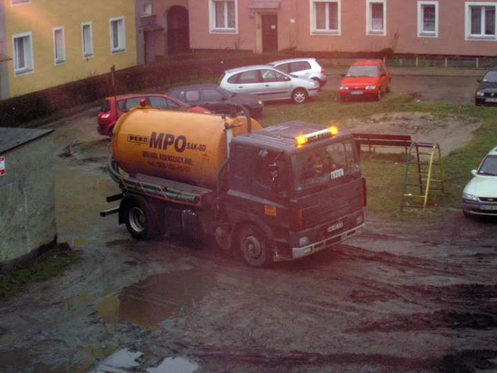 Podwórko niezgody zdjęcie nr 64911