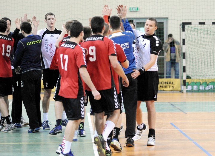 KS Meble Wójcik przegrał z Kar-Do Gdynia 24:28 zdjęcie nr 65284