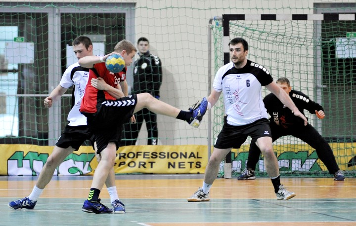 KS Meble Wójcik przegrał z Kar-Do Gdynia 24:28 zdjęcie nr 65270