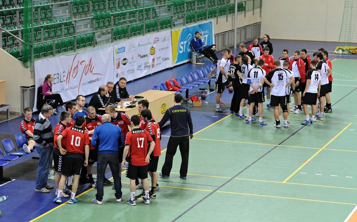 KS Meble Wójcik przegrał z Kar-Do Gdynia 24:28 zdjęcie nr 65273