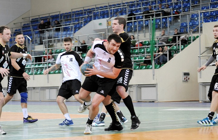 KS Wójcik Meble wygrał z Pomezanią Malbork  31:29 zdjęcie nr 65292