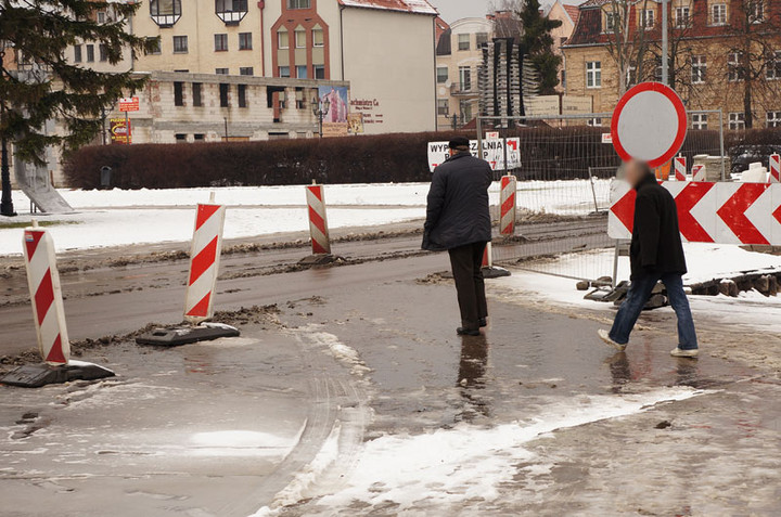 Nie ma róży bez kolców zdjęcie nr 65964