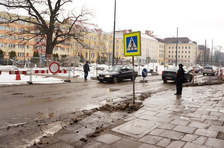 Nie ma róży bez kolców zdjęcie nr 65971