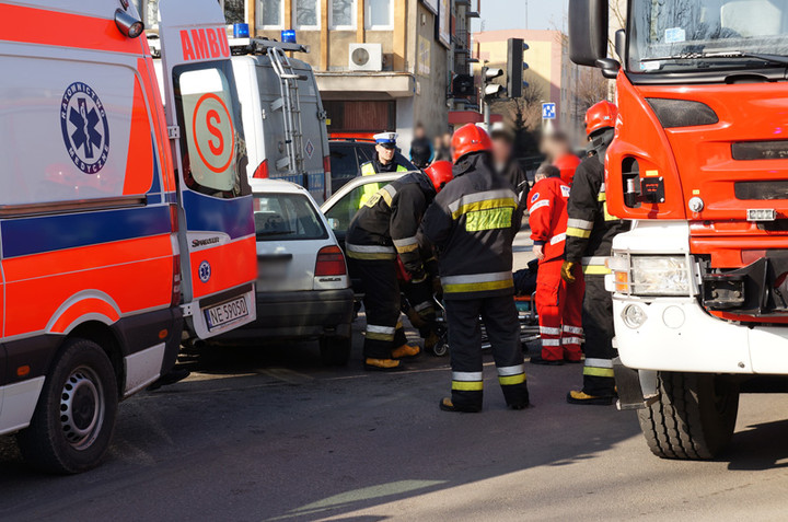 Zderzenie na skrzyżowaniu zdjęcie nr 66578