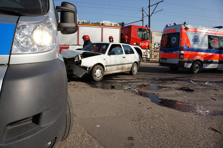 Zderzenie na skrzyżowaniu zdjęcie nr 66591