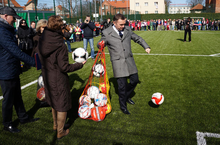 Otwarcie Orlika przy SP4 zdjęcie nr 67445