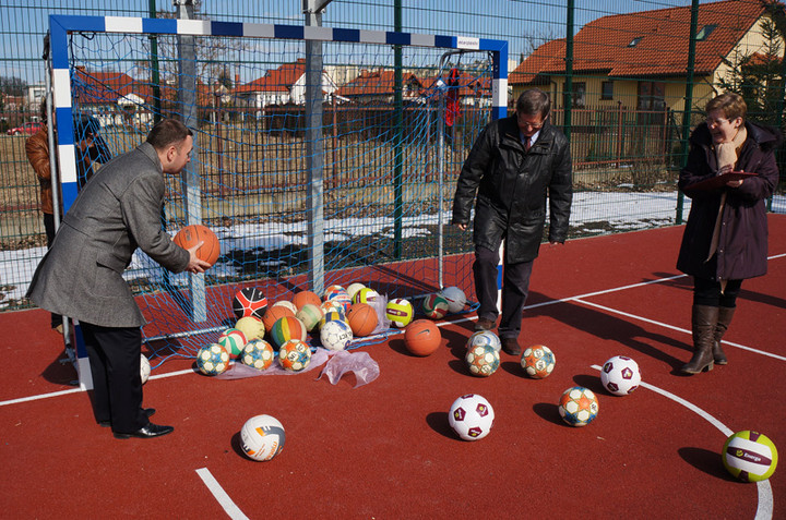 Otwarcie Orlika przy SP16 zdjęcie nr 67479