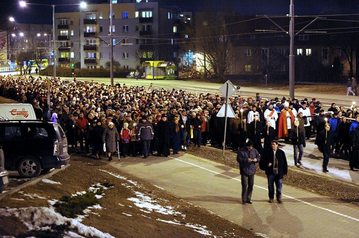 Procesja Drogi Krzyżowej zdjęcie nr 67505