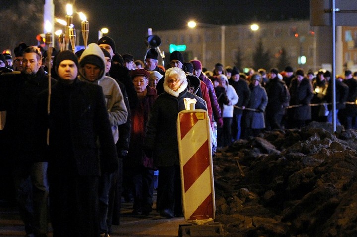 Procesja Drogi Krzyżowej zdjęcie nr 67512