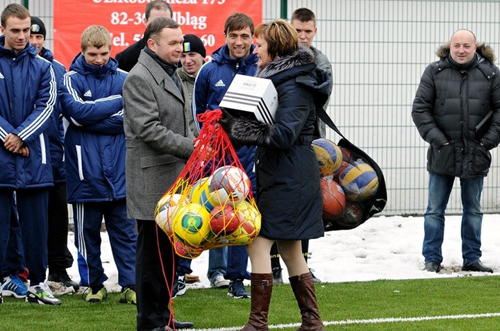 Otwarcie orlika przy Gimnazjum nr 2 zdjęcie nr 67815