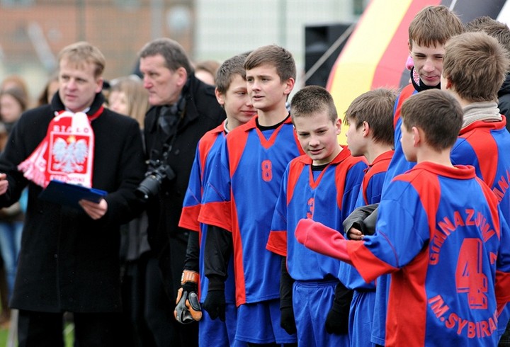 Otwarcie orlika przy Gimnazjum nr 2 zdjęcie nr 67820