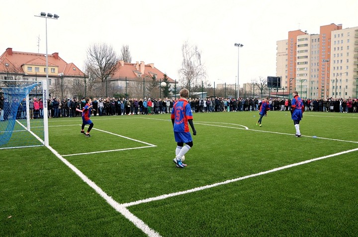 Otwarcie orlika przy Gimnazjum nr 2 zdjęcie nr 67822