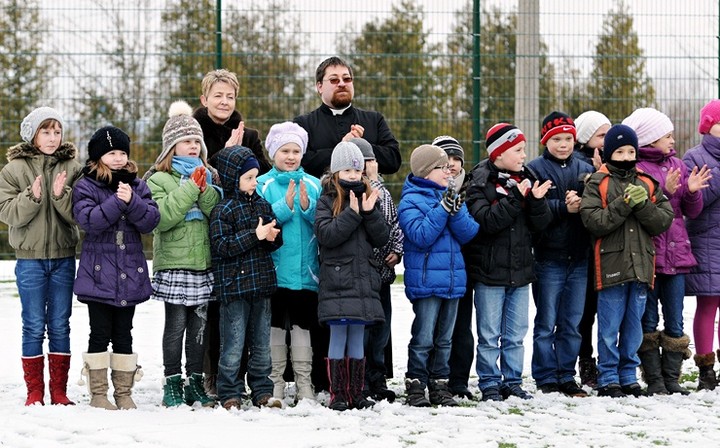 Otwarcie orlika przy SP nr 9 zdjęcie nr 67834