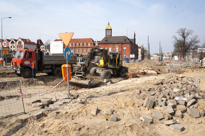 Prace archeologiczne przy Pl. Słowiańskim zdjęcie nr 68471