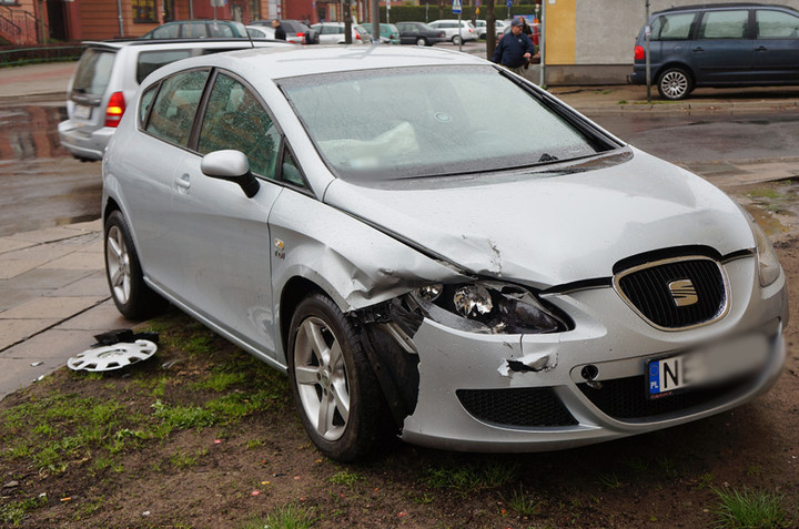 Robotnicza: zderzenie dwóch pojazdów zdjęcie nr 68968