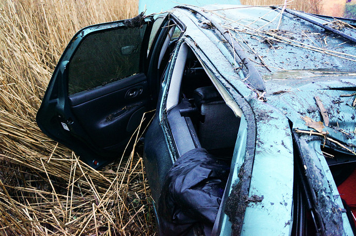 Karczowiska Górne: dachowanie fordem zdjęcie nr 69458