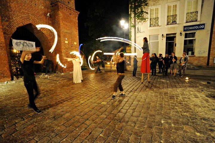 Nocne elblążan zwiedzanie zdjęcie nr 69988