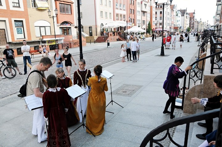 A czego tu się wstydzić? Talentu? zdjęcie nr 69997