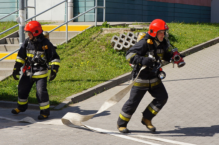 Ćwiczenia strażackie w teatrze zdjęcie nr 70434