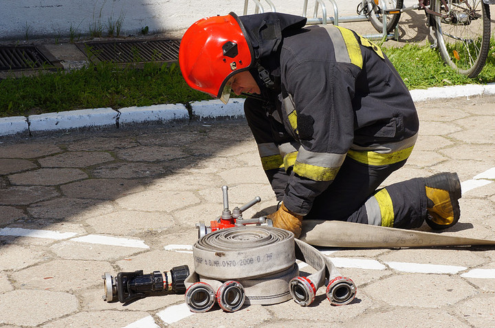 Ćwiczenia strażackie w teatrze zdjęcie nr 70426