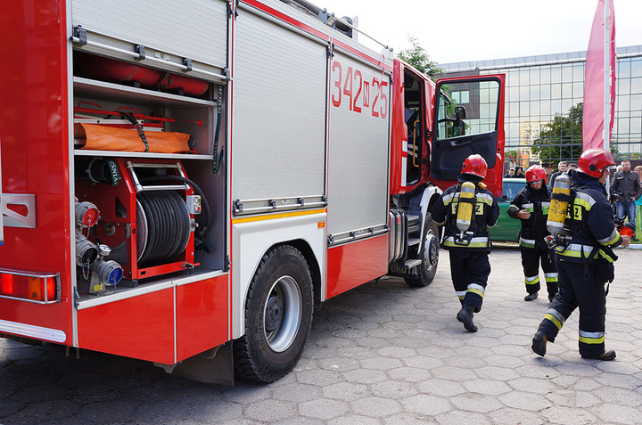 Ćwiczenia strażackie w teatrze zdjęcie nr 70422
