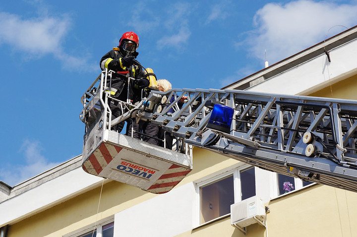 Ćwiczenia strażackie w teatrze zdjęcie nr 70447