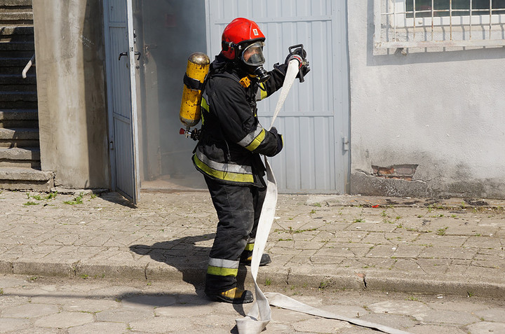 Ćwiczenia strażackie w teatrze zdjęcie nr 70438