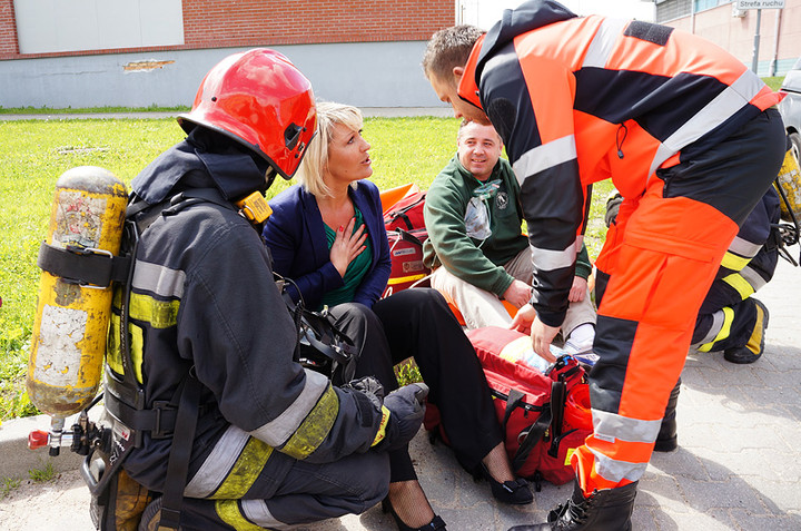 Ćwiczenia strażackie w teatrze zdjęcie nr 70451