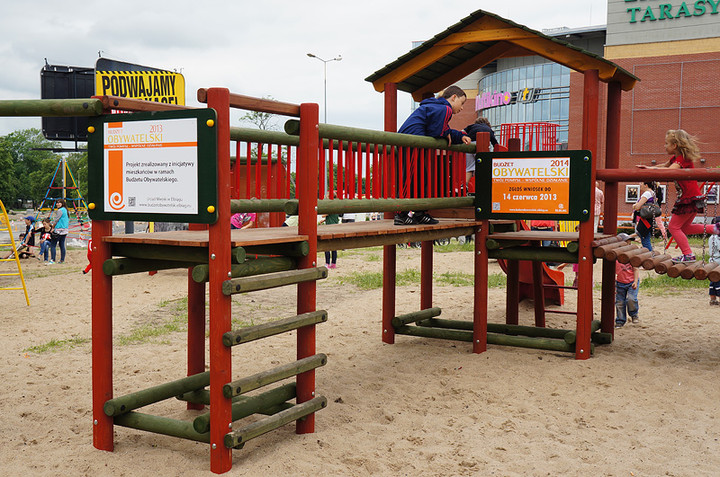 Plac zabaw w prezencie zdjęcie nr 70617