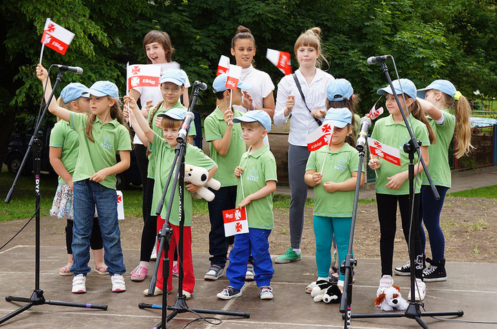 Plac zabaw w prezencie zdjęcie nr 70644