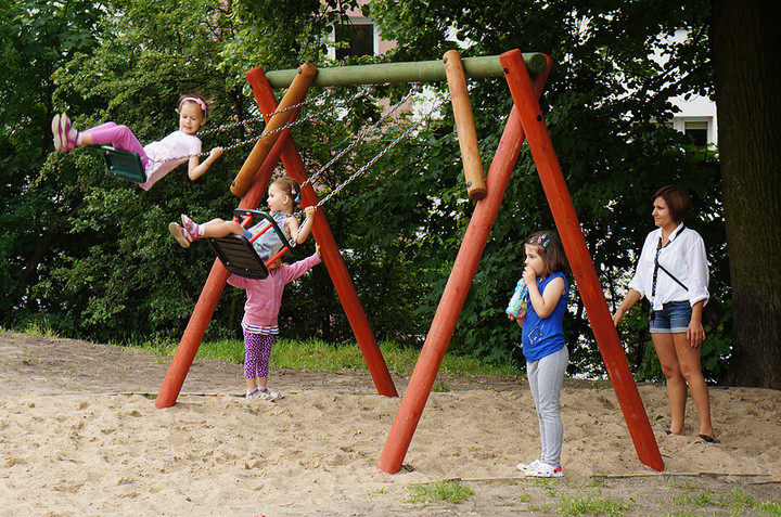 Plac zabaw w prezencie zdjęcie nr 70615