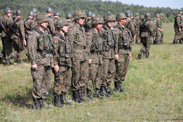 Elbląg 16 Dywizja Zmechanizowana z „Dzikiem” za pan brat