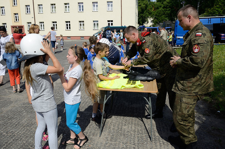 Dzień otwartych koszar w Żandarmerii Wojskowej zdjęcie nr 71458