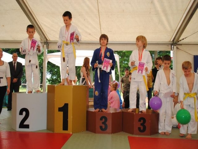 Dziewięć medali  dla elbląskich judoków zdjęcie nr 71756