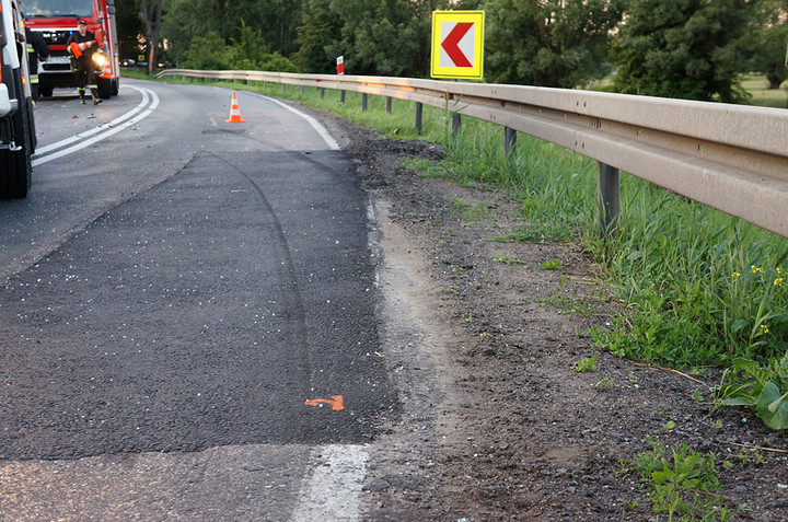 Wypadek między Karczowiskami a Szopami zdjęcie nr 72743