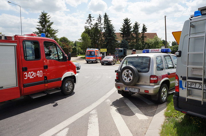 Kazimierzowo: oplem wjechał wprost pod ciężarówkę zdjęcie nr 72978