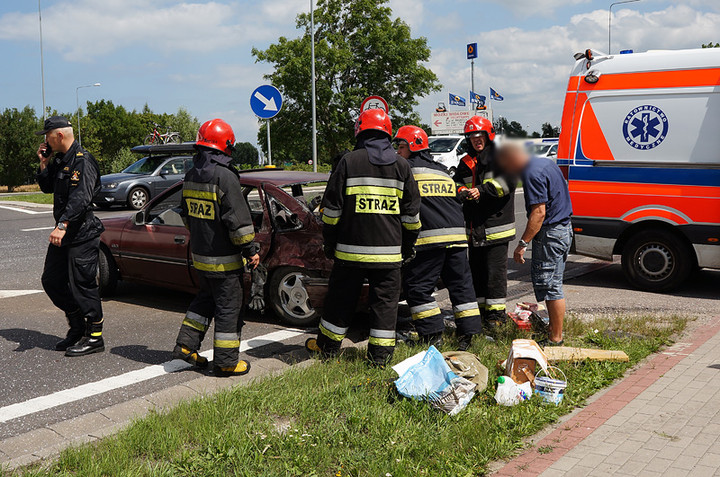 Kazimierzowo: oplem wjechał wprost pod ciężarówkę zdjęcie nr 72976